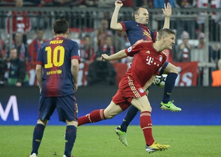 Những khoảnh khắc tiki-taka sụp đổ tại Allianz Arena - 8 Những khoảnh khắc tiki-taka sụp đổ tại Allianz Arena