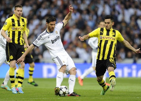 Số phận của những ngôi sao Real Madrid trong mùa hè tới - 2 Hoặc Higuain, hoặc Benzema sẽ phải chia tay Bernabeu trong mùa hè tới