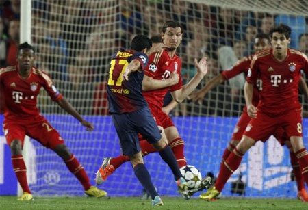 Những giây phút Barca thảm bại dưới tay Bayern ở Nou Camp - 9 Thánh địa Nou Camp được các CĐV tạo nên một bức tranh ngoạn mục để đón chào Bayern Munich.