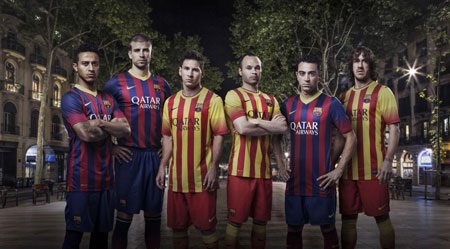 Barcelona trình làng trang phục thi đấu mùa giải tới
