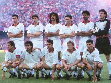 Ancelotti từng kết liễu giấc mơ vô địch châu Âu của Real Madrid - 1 Ancelotti từng là nhân tố quan trọng trong đội hình AC Milan dưới thời Sacchi