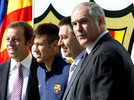 Barcelona đã phải chi ra tổng cộng 57 triệu euro để có Neymar