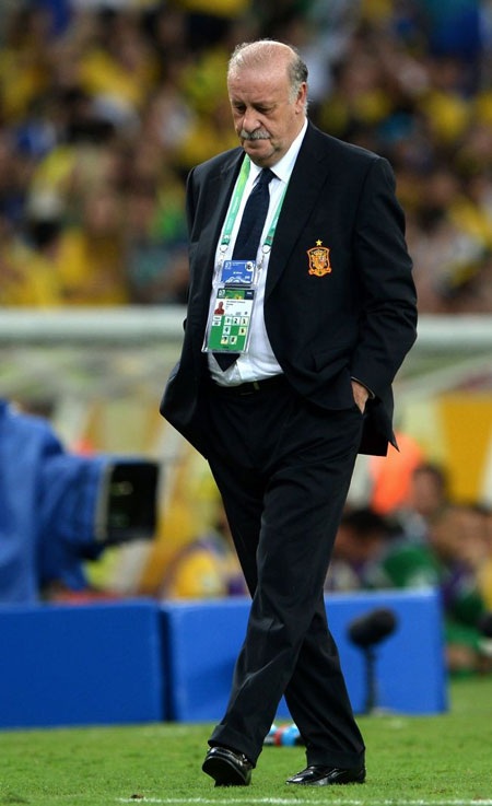 Màn trình diễn tệ hại của thầy trò Del Bosque.