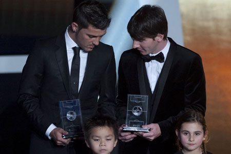 Những khoảnh khắc đáng nhớ của David Villa trong màu áo Barca - 5 Villa và người đồng đội Messi lọt vào đội hình tiêu biểu của FIFA năm 2010.