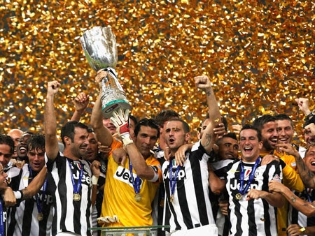 Juventus: Từ cú vấp Calciopoli đến giấc mơ chinh phục Champions League - 2 Cú vấp với chủ tịch Moggi đã nhấn chìm danh tiếng của Juventus