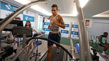 Barcelona hội quân chuẩn bị cho mùa giải 2013-14 - 7 Tài năng trẻ Cristian Tello
