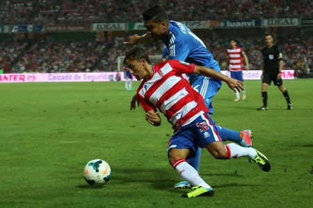 Real Madrid chiến thắng nhờ sai lầm của trọng tài - 1 Tình huống Casemiro bị Bounanotte vượt qua