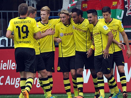 Dortmund tạo mưa bàn thắng ngay vòng đầu Bundesliga - 2 Dortmund khởi đầu mùa giải mới cực kỳ ấn tượng