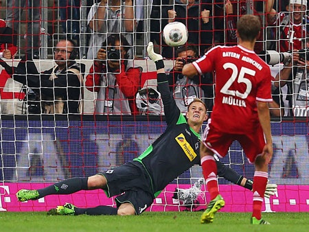 Bayern Munich thắng tưng bừng trong trận khai màn Bundesliga - 2 Bayern Munich tạo ra hàng tá cơ hội ăn bàn