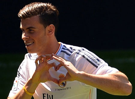 Bernabeu trải qua một mùa hè rực rỡ với sự xuất hiện của những Isco hay Bale