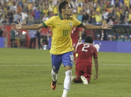 Neymar đem tới một màn trình diễn chói sáng