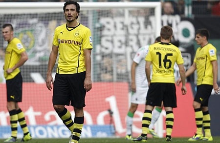 Hàng công kém duyên, Dortmund đứt mạch bất bại - 2 Tấn công nhiều mà không ghi được bàn thắng, Dortmund đã phải trả giá