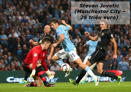 Tiền đạo người Tây Ban Nha khởi đầu đầy ấn tượng trong màu áo