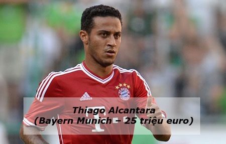 Tiền đạo người Tây Ban Nha khởi đầu đầy ấn tượng trong màu áo