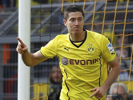 Real Madrid tính nẫng Lewandowski - 1 Real Madrid lên kế hoạch phá bĩnh Bayern Munich trong vụ Lewandowski