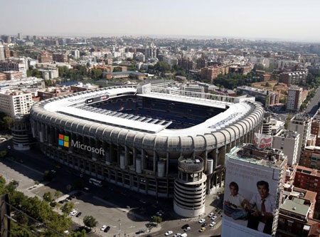 Real Madrid đàm phán bán tên sân vận động cho Microsoft - 1 Real Madrid tính chuyện thương mại hóa tên sân Bernabeu