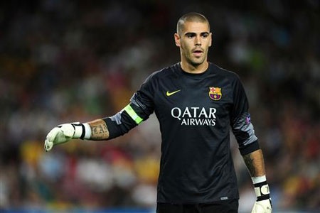 10 cái tên để lại dấu ấn lớn nhất tại Barcelona trong năm 2013 - 3 Barcelona gặp phải thách thức lớn khi Valdes nhất quyết ra đi
