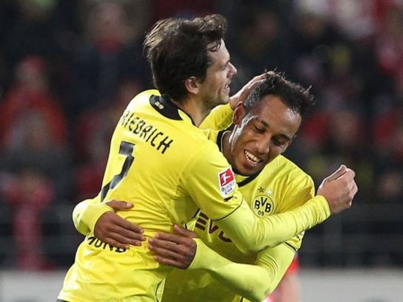 Robben bùng nổ, Bayern Munich thắng nhàn Braunschweig - 2 Dortmund đang hồi sinh