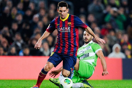 Messi rực sáng trong ngày trở lại, Barcelona đại thắng Getafe - 2 Vừa trở lại sau chấn thương, Messi lập tức bùng nổ