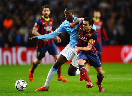 Xavi rực sáng trong ngày cân bằng kỷ lục Raul - 1 Xavi cân bằng kỷ lục của Raul