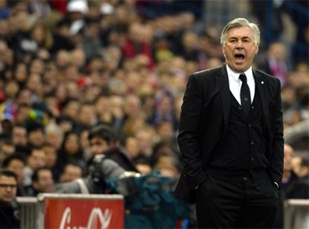 Ancelotti tỏ ra khá bực bội vì lối chơi rắn của đối thủ