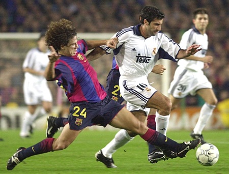 Nhìn lại sự nghiệp lẫy lừng của Carles Puyol - 3 Lối chơi của Puyol gợi lên hình ảnh của một người cận vệ mẫn cán và tận tụy hết mức.