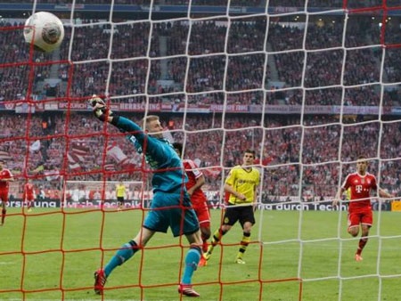 Dortmund “nghiền nát” Bayern Munich ngay tại Allianz Arena - 2 Hofmann ấn định chiến thắng cho đội khách