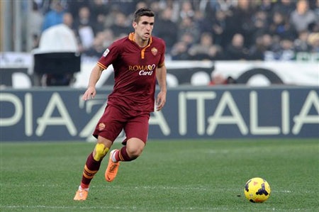 AS Roma ra giá 100 triệu euro cho Strootman