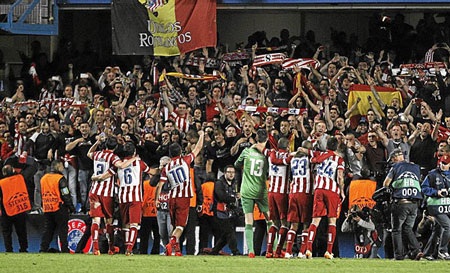 Chặng đường gian khó của Atletico để có mặt tại chung kết - 12 Trận lượt về
tại Calderon, Atletico hủy diệt Milan với tỉ số 4-1 để giành vé vào tứ kết.