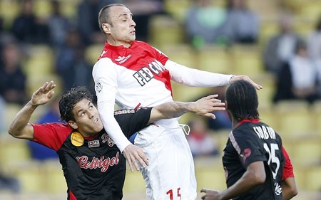 Đội hình miễn phí hấp dẫn nhất "phiên chợ hè" 2014 tại Premier League - 11 Đội hình miễn phí hấp dẫn nhất phiên chợ hè 2014 tại Premier League