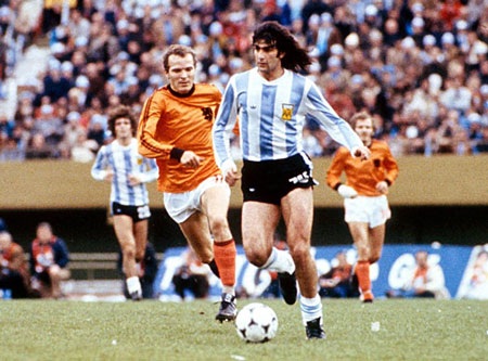 Mario Kempes, kẻ chinh phục - 9 Kỳ 1: Mario Kempes, kẻ chinh phục