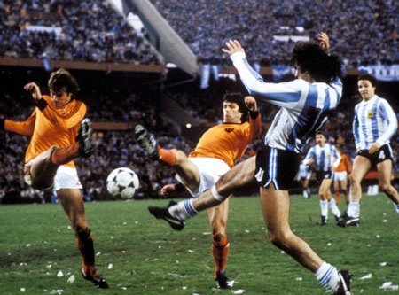 Mario Kempes, kẻ chinh phục - 10 Kỳ 1: Mario Kempes, kẻ chinh phục