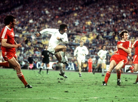 Gerd Mueller: "Kẻ dội bom" vĩ đại - 9 Gerd Müller: Kẻ dội bom vĩ đại