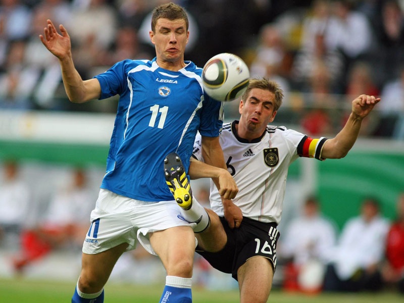 Những hình ảnh khó quên của Philipp Lahm cùng đội tuyển Đức - 9 Tuy nhiên