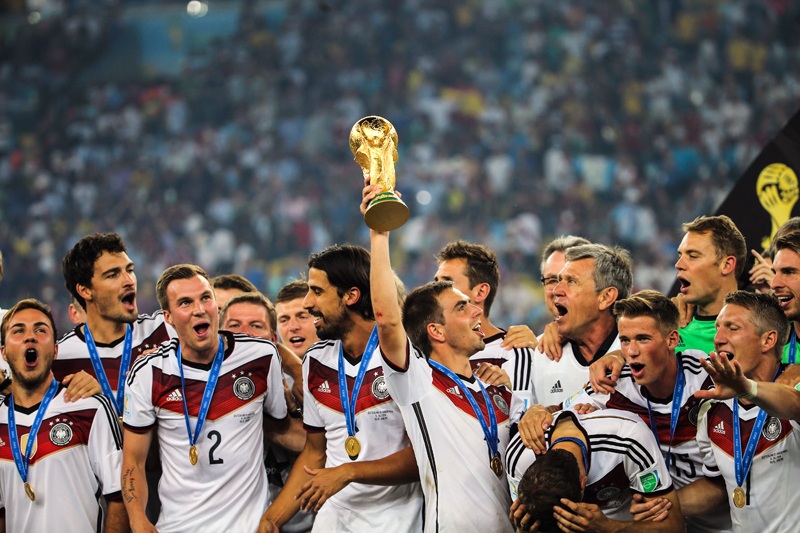 Những hình ảnh khó quên của Philipp Lahm cùng đội tuyển Đức - 17 Tuy nhiên
