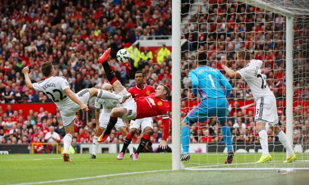 Nhìn lại 90 phút khởi đầu đầy thất vọng của triều đại Van Gaal - 11 Bàn thua
khiến HLV Louis van Gaal phải xem lại cách tiếp cận trận đấu của Manchester
United.