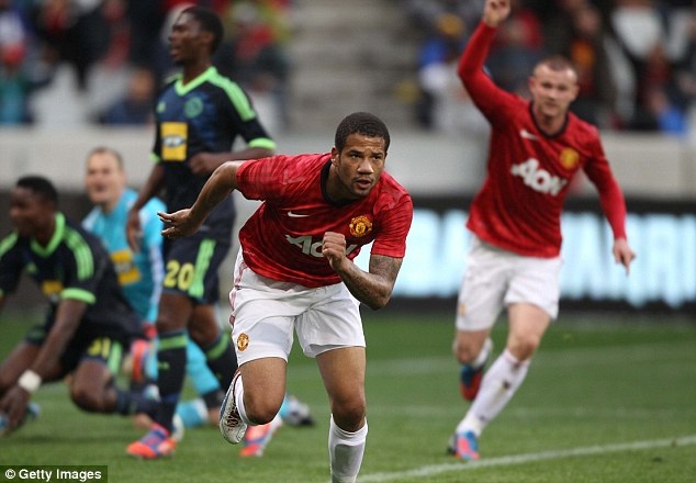 Nani và những bản hợp đồng thất bại dưới thời Alex Ferguson - 6 Bebe, bản hợp đồng tắc trách của Ferguson