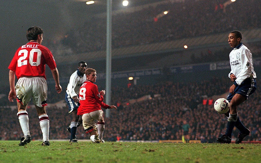 Điểm lại 10 trận thua ê chề nhất trong lịch sử Man United