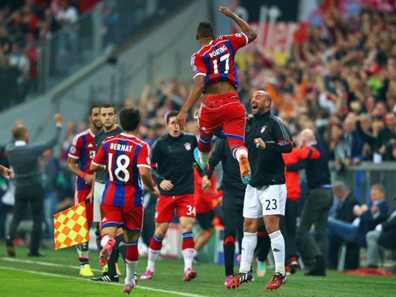 Bayern Munich thắng Man City nhờ bàn thắng muộn - 2 Boateng trở thành người hùng của sân Allianz Arena