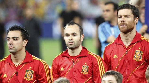 Bộ ba Xavi,
Xabi Alonso và Iniesta là hạt nhân làm nên thời kỳ vàng son cho bóng đá Tây Ban
Nha