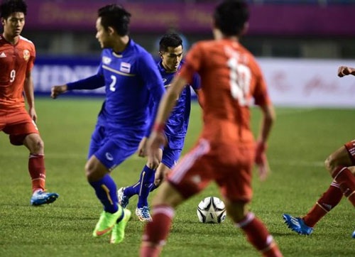 Hạ Jordan, Olympic Thái Lan giành vé vào bán kết Asiad 17 - 1 Môn bóng đá
nam Asiad 17 chứng kiến hiện tượng mang tên O.Thái Lan