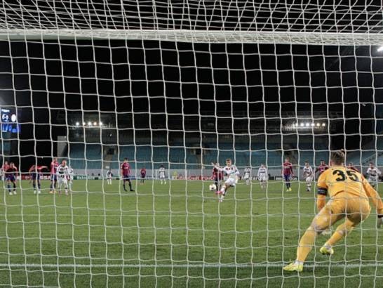 CSKA Moscow 0-1 Bayern Munich: Bản lĩnh “hùm xám” - 1 Muller đem về bàn thắng duy nhất của trận đấu trên chấm phạt đền