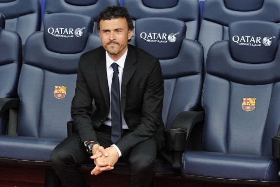 Thầy trò
Luis Enrique đang nắm lợi thế về điểm số