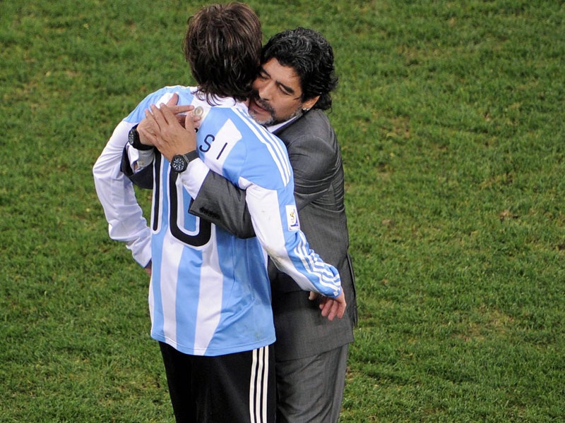 Mặc dù mới 27 tuổi tuy nhiên Messi đã sở hữu bộ sưu tập danh hiệu đồ sộ:
6 chức vô địch La Liga