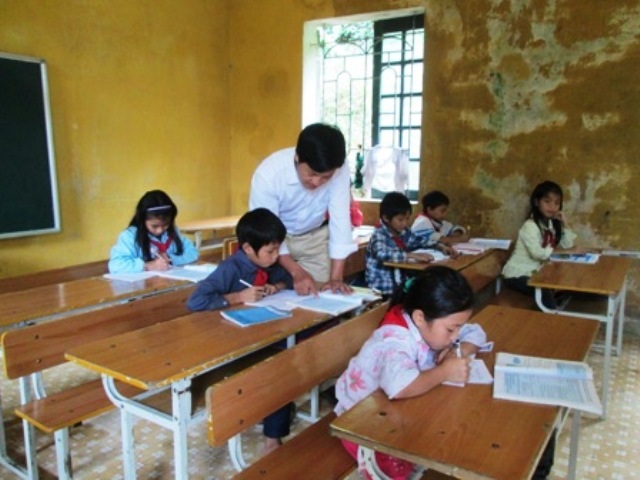 Hàng loạt giáo viên miền núi điêu đứng vì bỗng dưng thất nghiệp