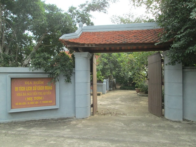 Căn nhà mẹ Tơm được xây dựng lại và công nhận là khu di tích lích sử cách mạng.