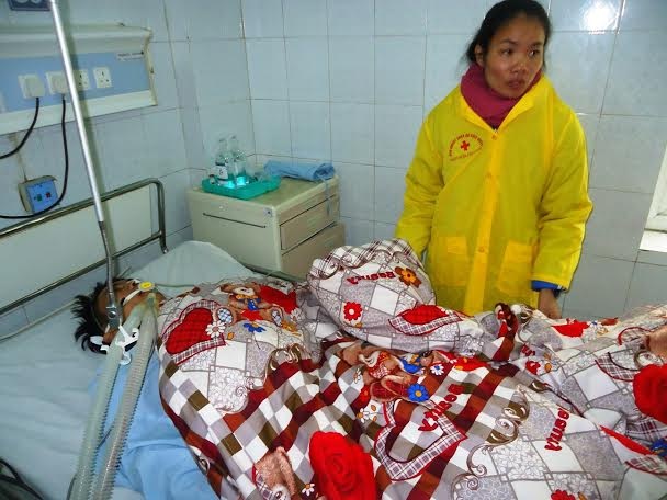 Nạn nhân sống sót trong vụ nghi ngạt khí than hôn mê sâu, nguy kịch - 2 Anh Hùng vẫn trong tình trạng hôn mê sâu