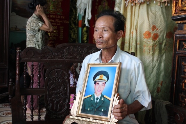 Người cha nén nỗi đau, tự hào nói về người con trai đã hy sinh