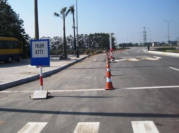 Trạm cân Thanh Hóa tê liệt sau cú phanh gấp