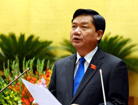 Sẽ có đường sắt để sáng ăn phở ở Hà Nội, tối uống cà phê Sài Gòn - 2 Bộ trưởng Thăng: Sẽ có đường sắt để sáng ăn phở ở Hà Nội, tối uống cà phê tại Sài Gòn
